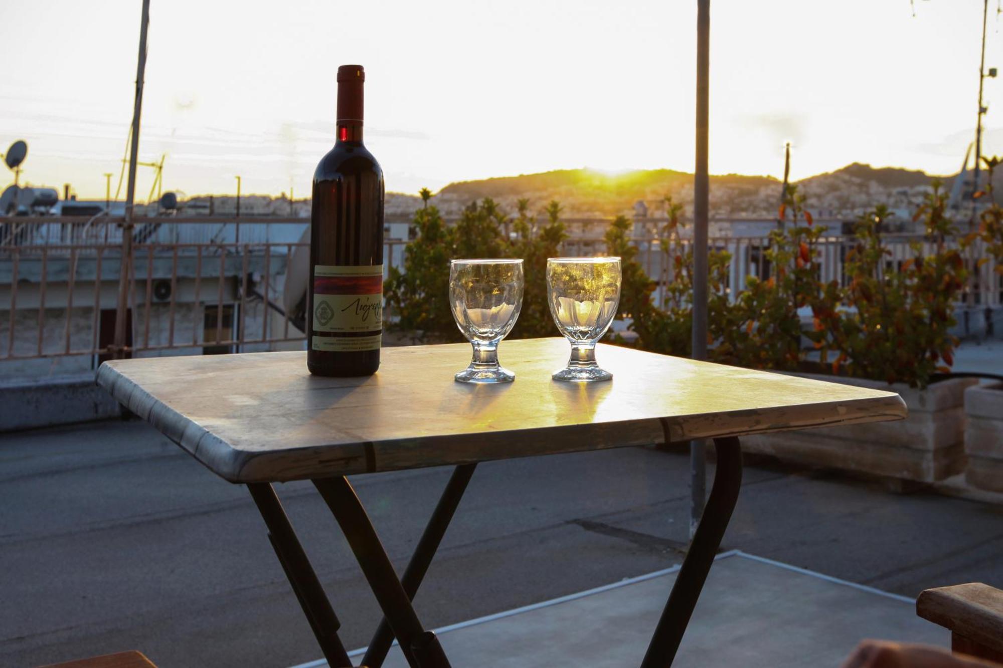 Loft Condo Next To Metro Station. Amazing View! Athens Ngoại thất bức ảnh